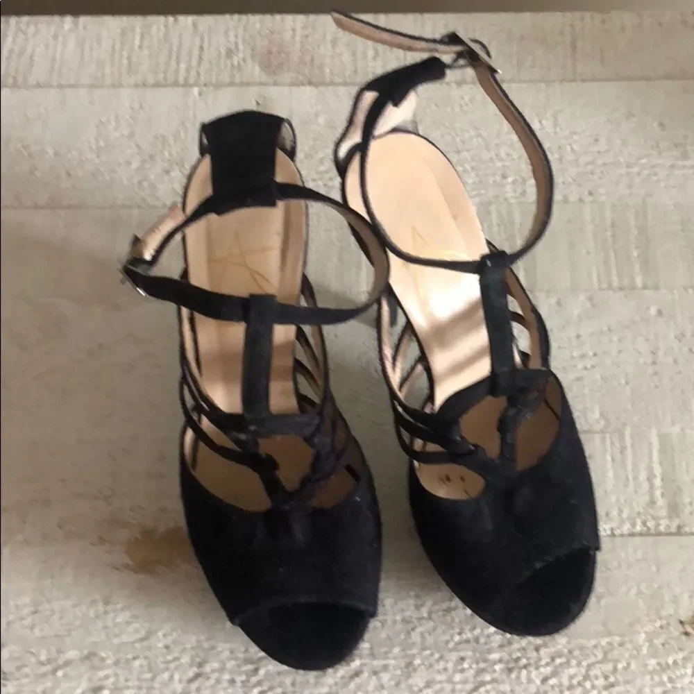 Abel Muñoz Eiffel Platform Sandals